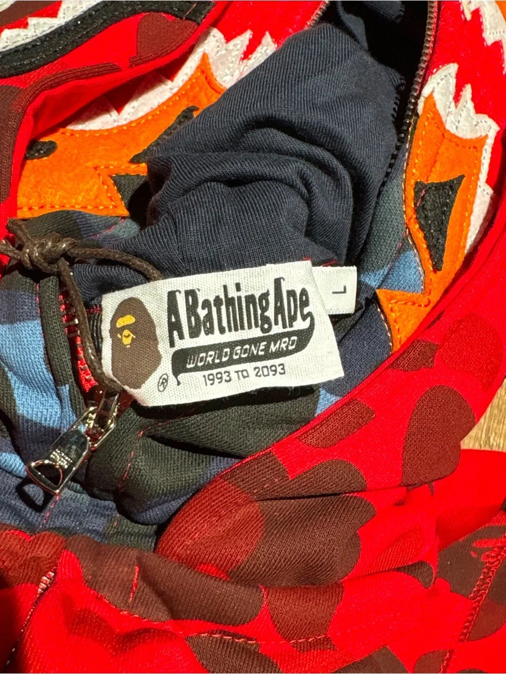 A Bathing Ape BAPE Shark Camo Red Zipper Hoodie Mens Size Large Brand New